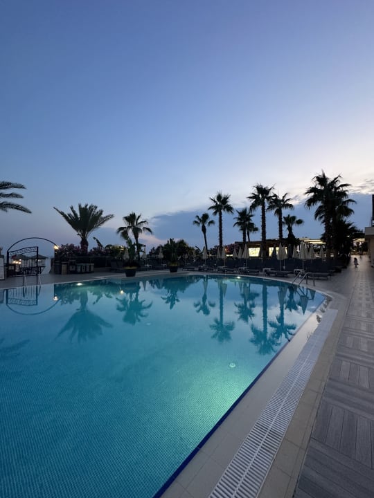 Pool Aria Resort & Spa