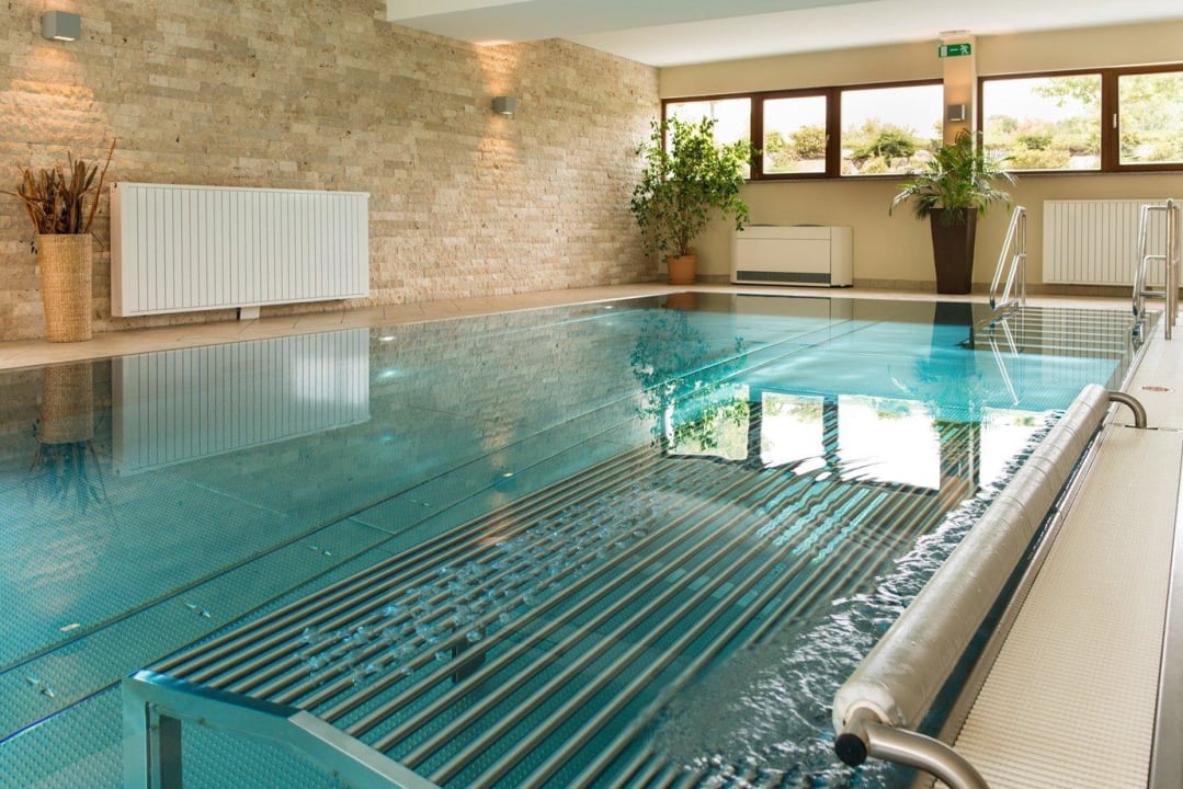 Hallenbad SIMON - das Vitalhotel