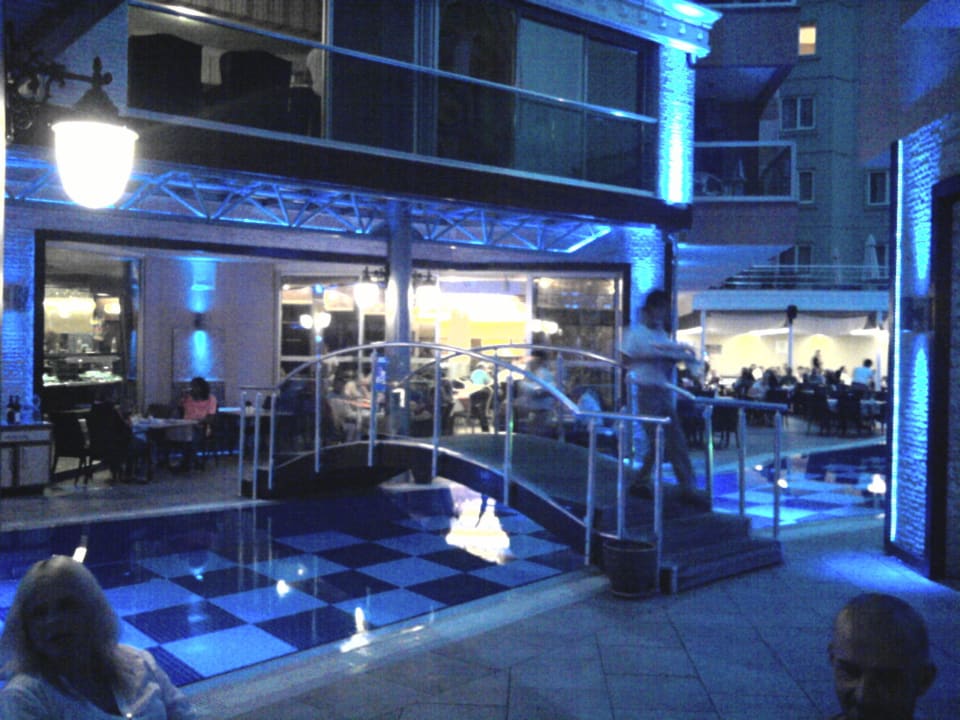 Pool Tac Premier Hotel & Spa
