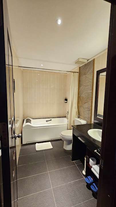 Zimmer Hanoi Traveller House