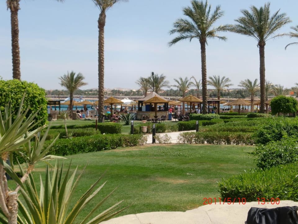 Weg zum Strand SUNRISE Royal Makadi Resort