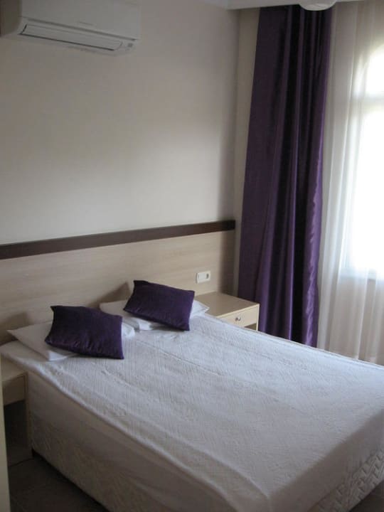 Schlafzimmer im Appartement Hotel Sirma