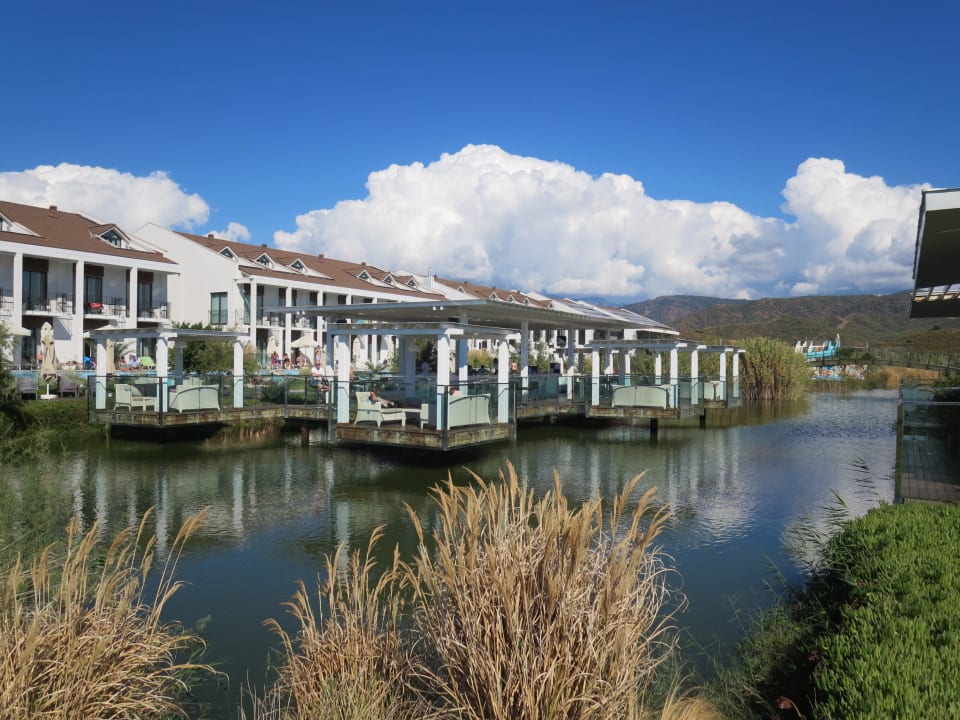 Blick auf die Beachbar Jiva Beach Resort