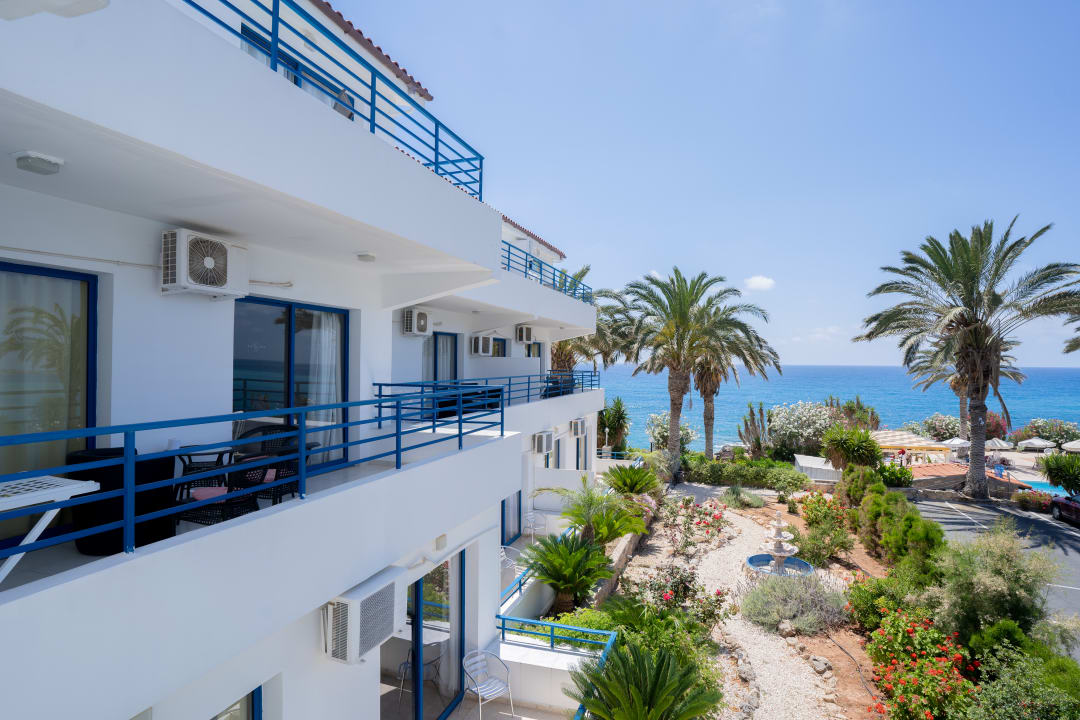 Außenansicht Vrachia Beach Hotel & Suites - Adults Only