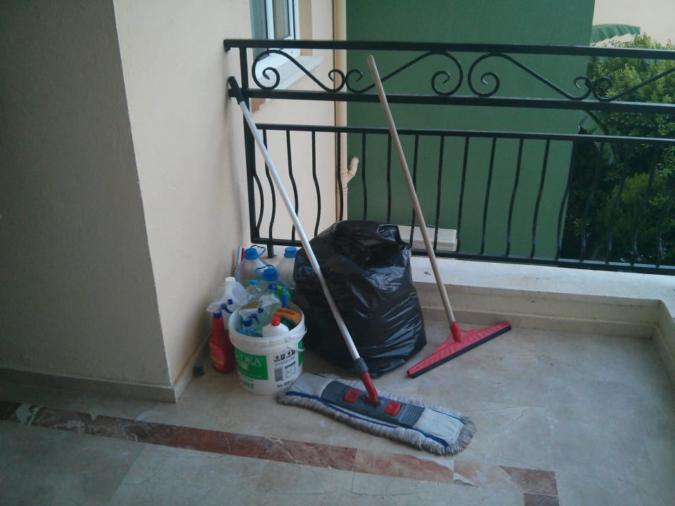 Putzkammer auf jedem Stockwerk Melissa Garden Aparthotel