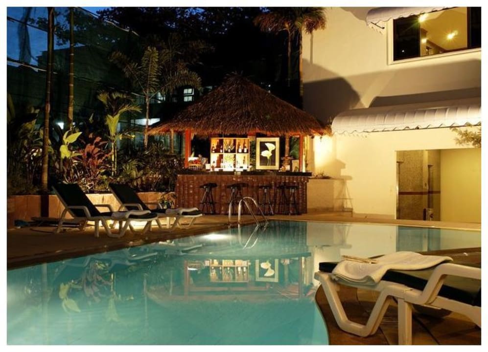 Pool Bar Inn Patong Hotel Phuket