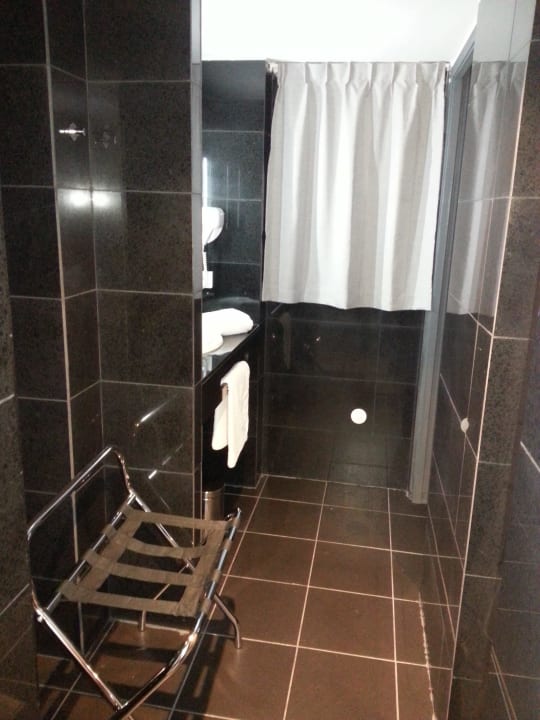 Salle de bain chambre double Brit Hôtel Porte D'Espagne