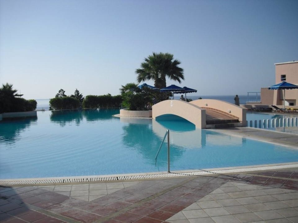 Obere Poolanlage Mitsis Rodos Village