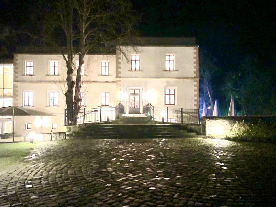 Außenansicht Hotel Rittergut Störmede