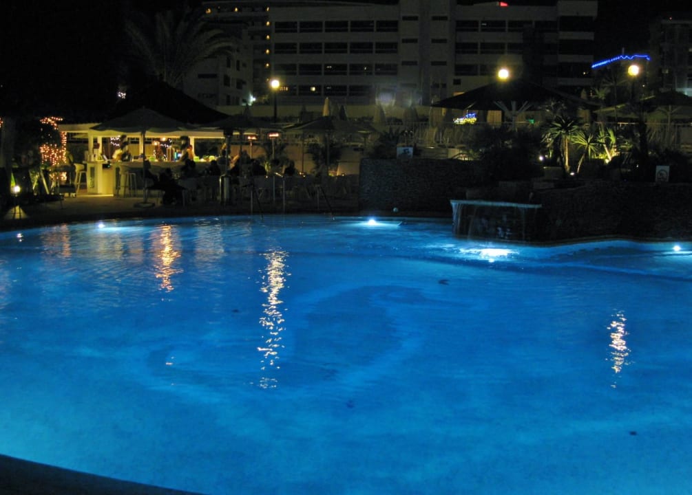 Blick zur Pool-Bar Seaside Hotel Sandy Beach