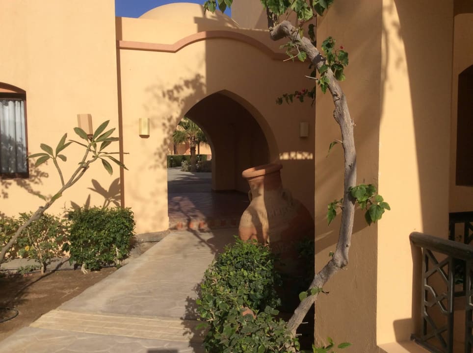 Wege im Hotel Steigenberger Coraya Beach - Adults only