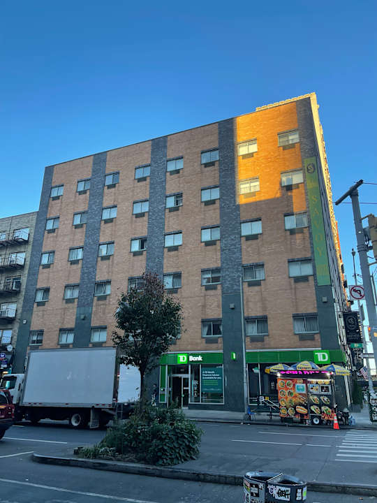 Außenansicht Chelsea Savoy Hotel