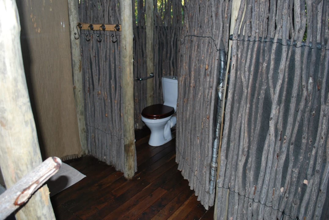 Toilette aussen Etosha Village