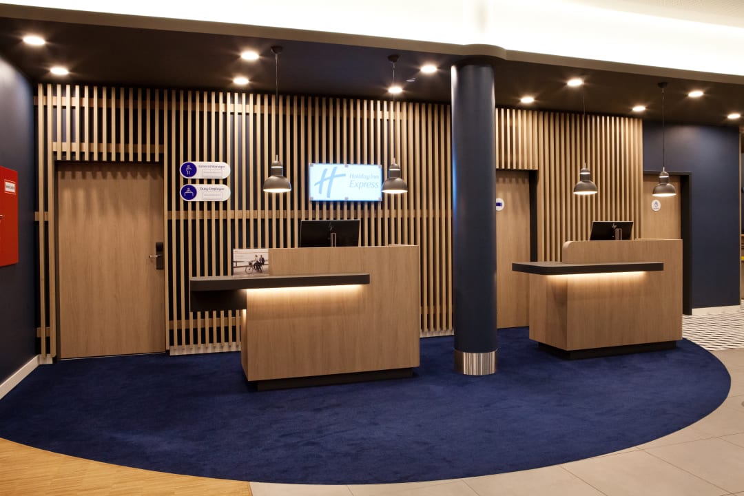 Lobby Holiday Inn Express - Darmstadt by IHG