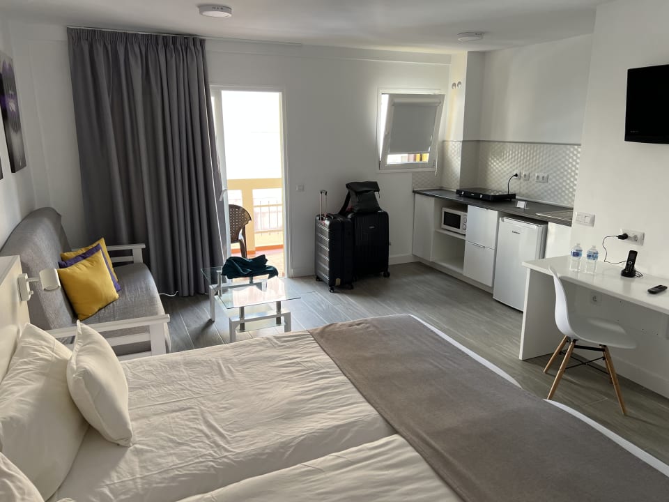 Zimmer Skyview Hotel