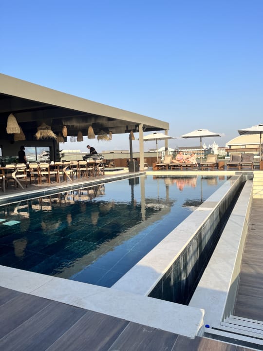 Pool Jacaranda Luxury Resort