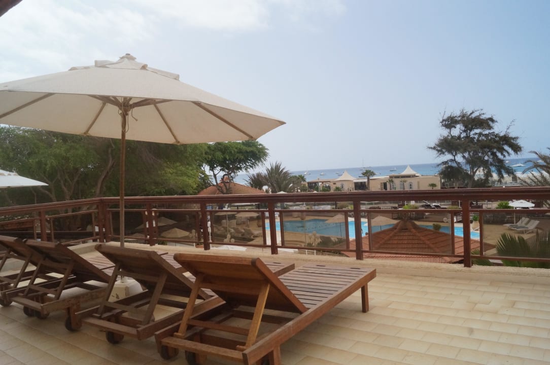 Terrasse und Ausblick Fitnessraum Hotel Morabeza