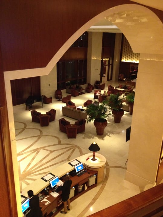 Sitzbereich Crowne Plaza Jumeirah Dubai