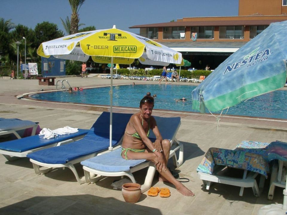 Poolerholung Club Turtas Beach Hotel