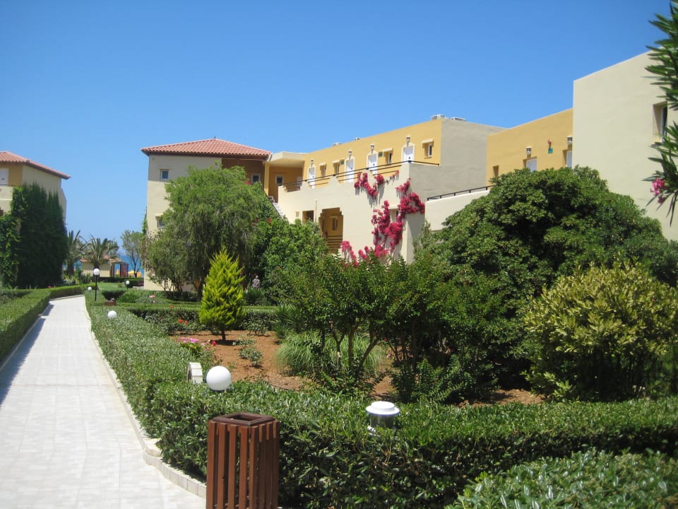 Gartenimpression Vantaris Luxury Beach Resort