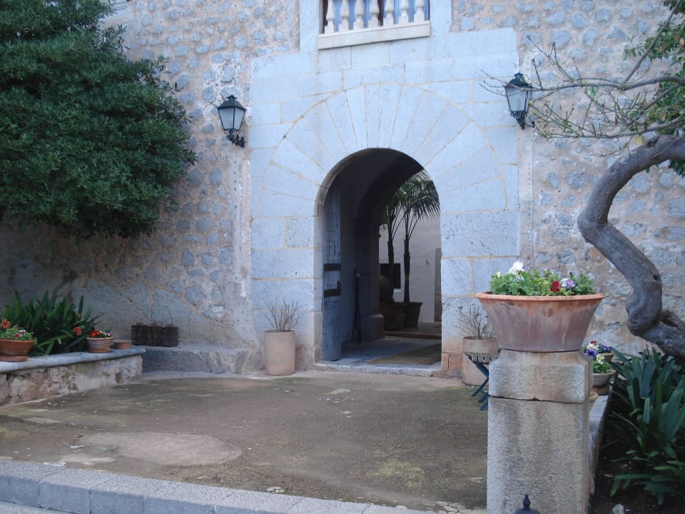 Eingang Hotel Es Port