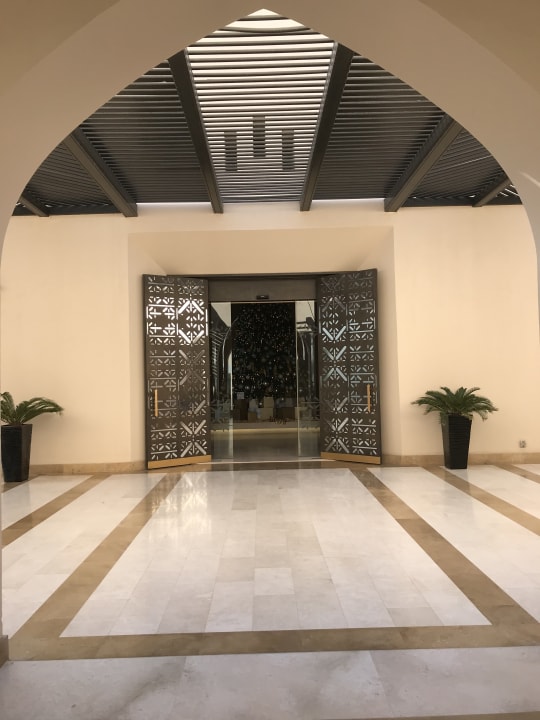 Lobby Salalah Rotana Resort
