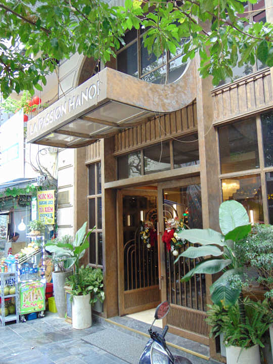 Außenansicht La Passion Hanoi Hotel & Spa