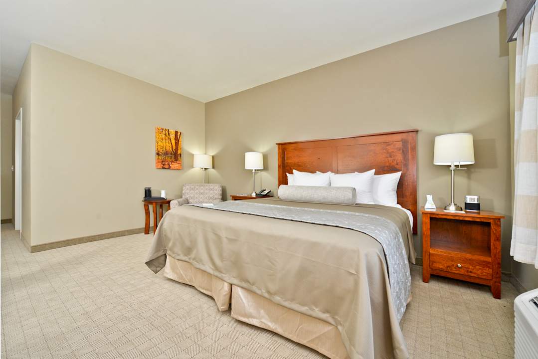 Zimmer Best Western Plus Green Mill Village Hotel & Suites