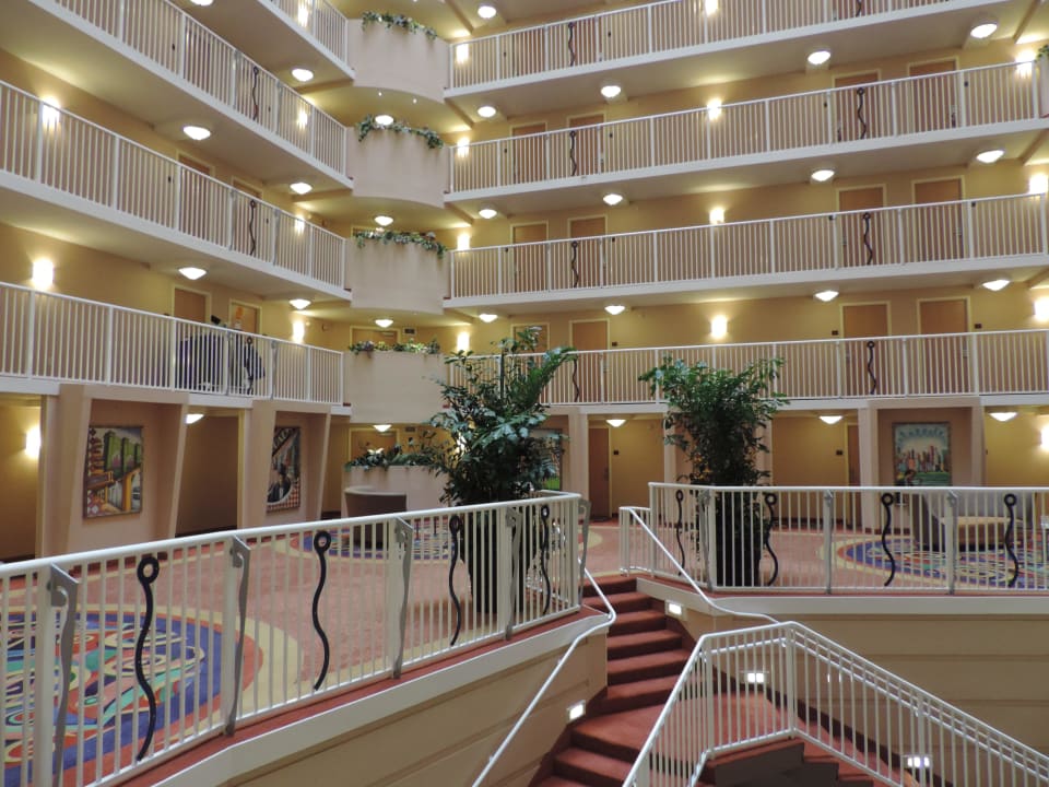 Atriumbereich unten Hotel Crowne Plaza Orlando Universal