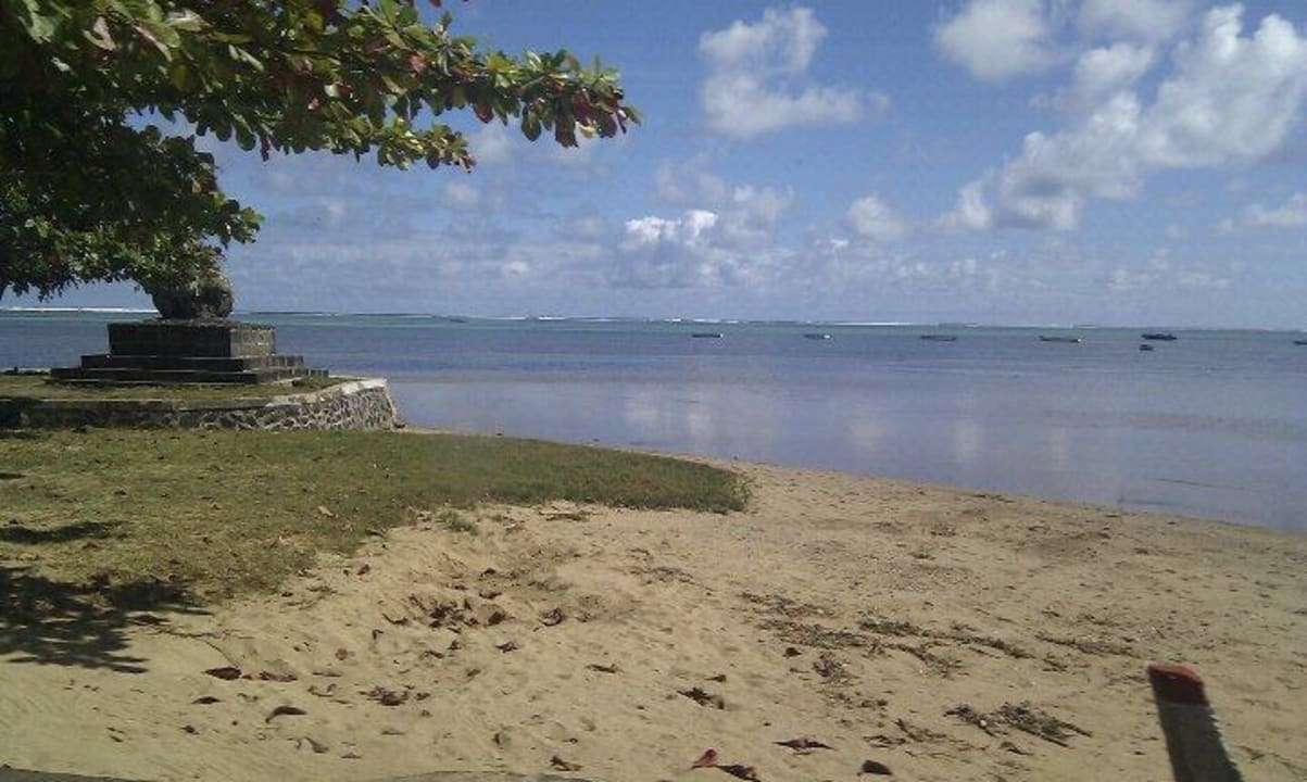 Mahbourgh Le Peninsula Bay Beach Resort & Spa