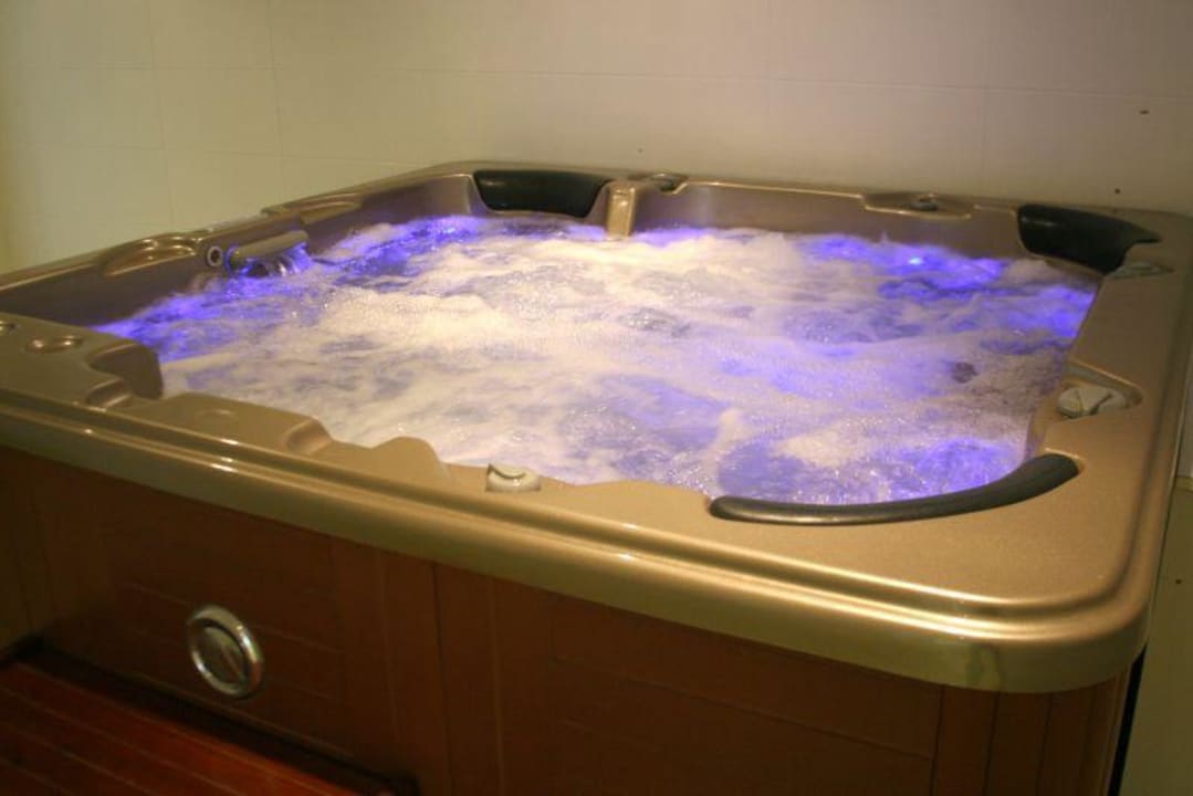 Whirpool Pension Relax Chrudim