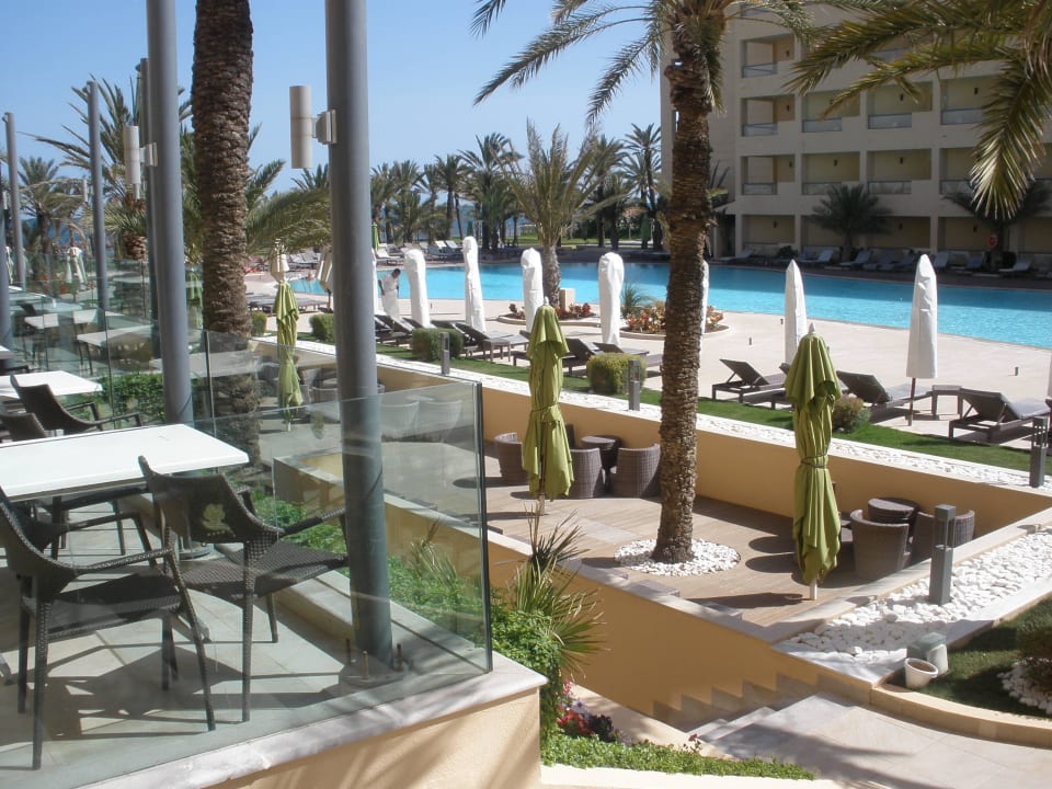 Blick zum Pool Hotel Rosa Beach