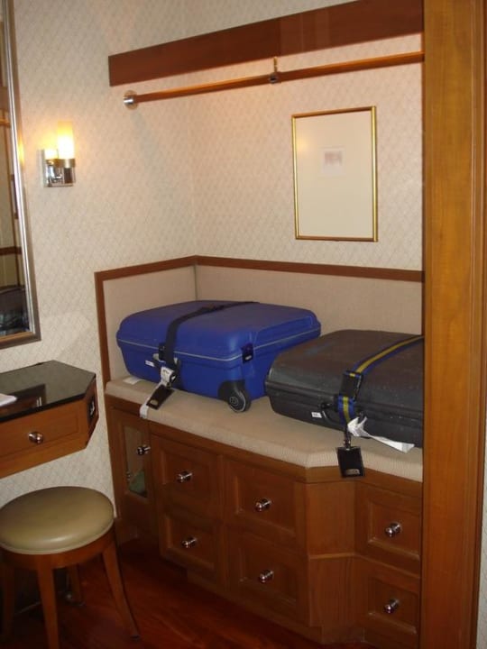 Geräumige Kofferablage Hotel The Peninsula Bangkok