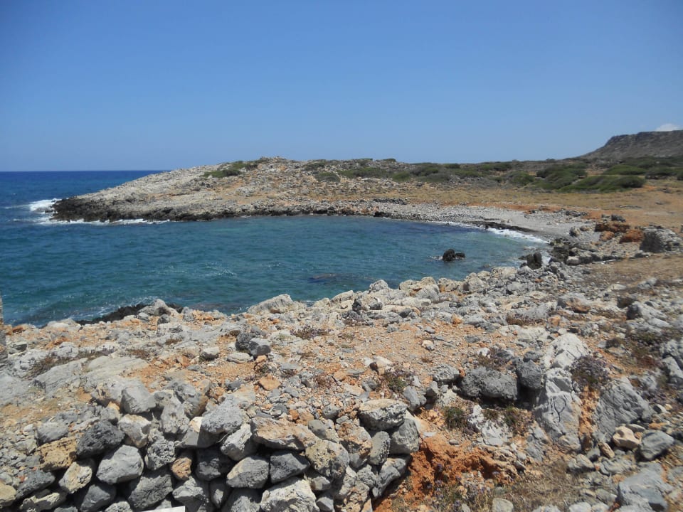 Hinter der Kirche Grecotel Meli Palace