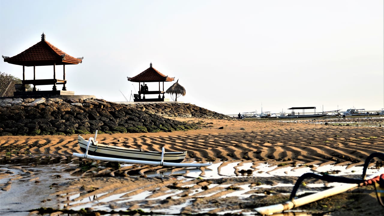 Strand Puri Santrian