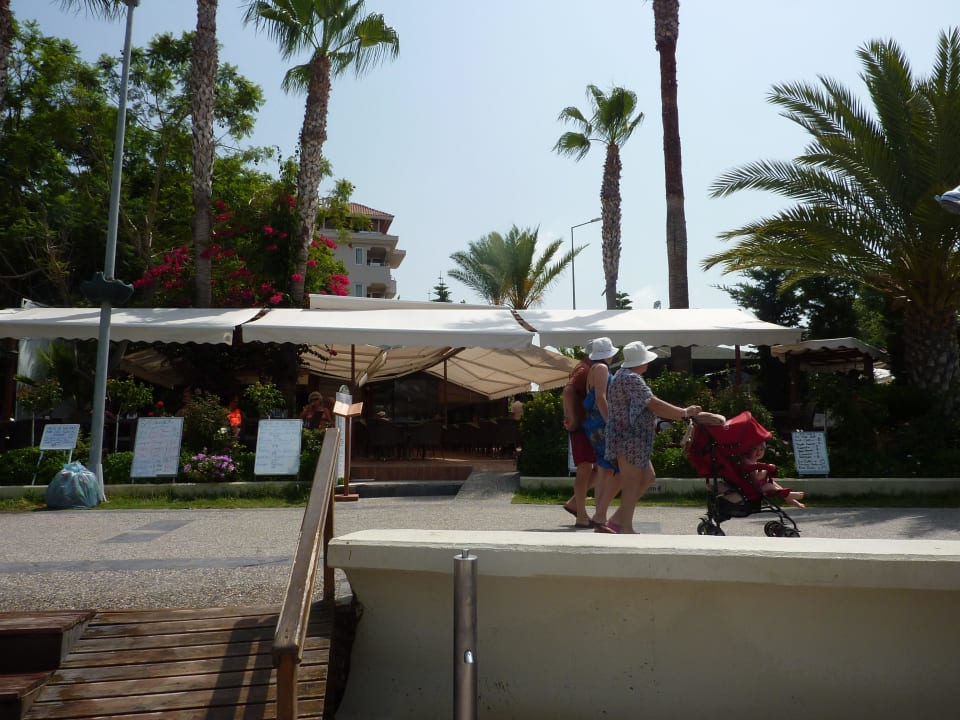 Blick vom Strand Side Bay Hotel