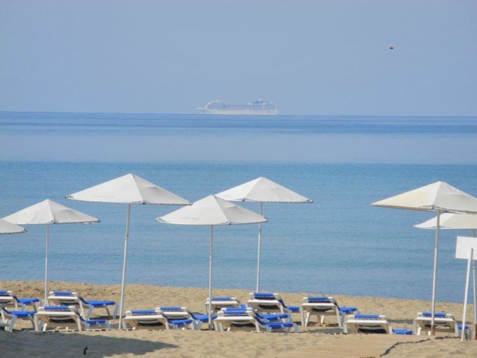 Liegen und Sonnenschirme kostenlos Aldemar Olympian Village