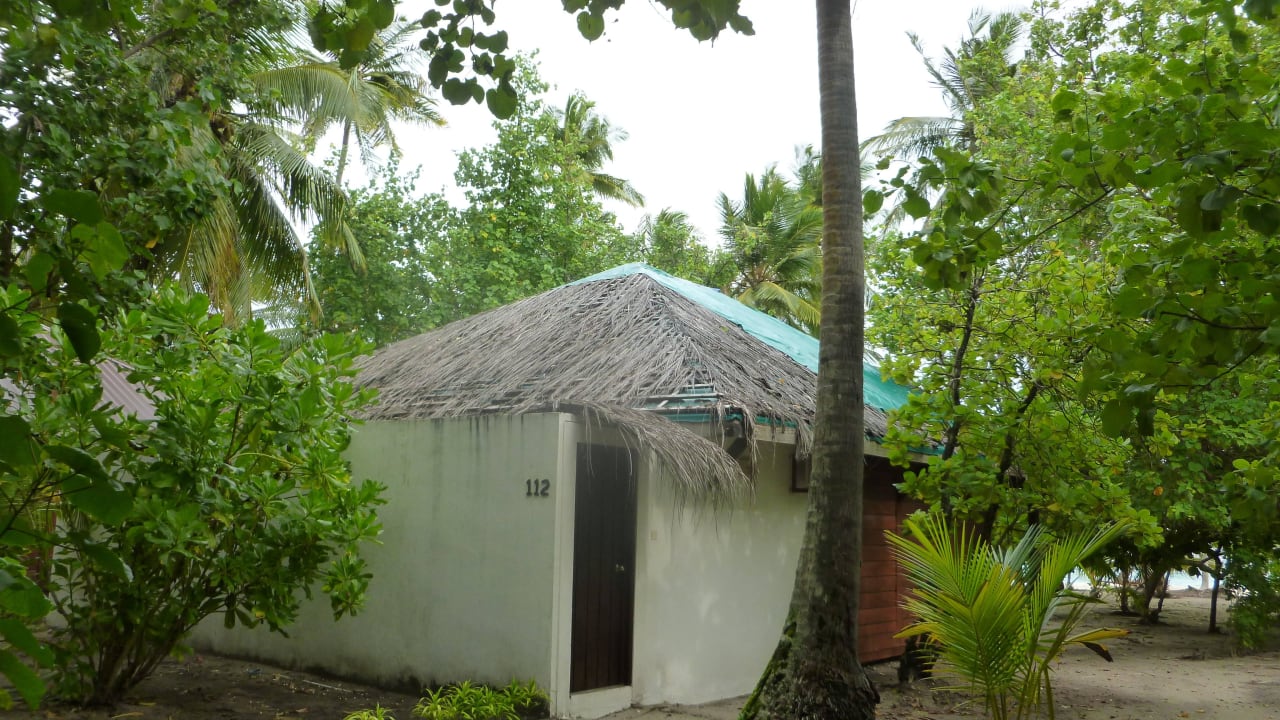 Defektes Dach Filitheyo Island Resort