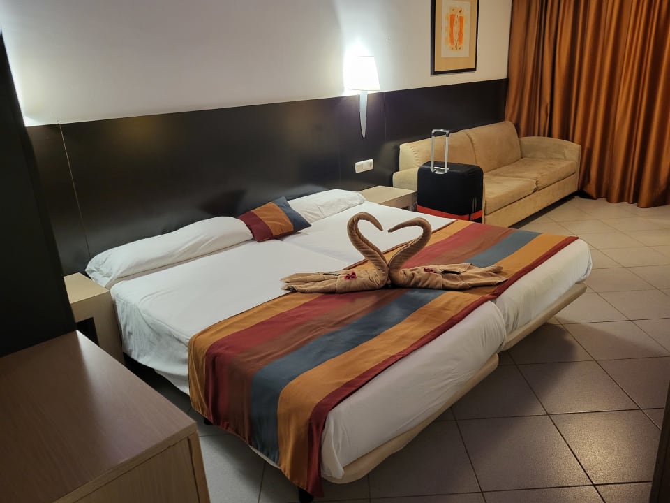 Zimmer SBH Monica Beach Resort
