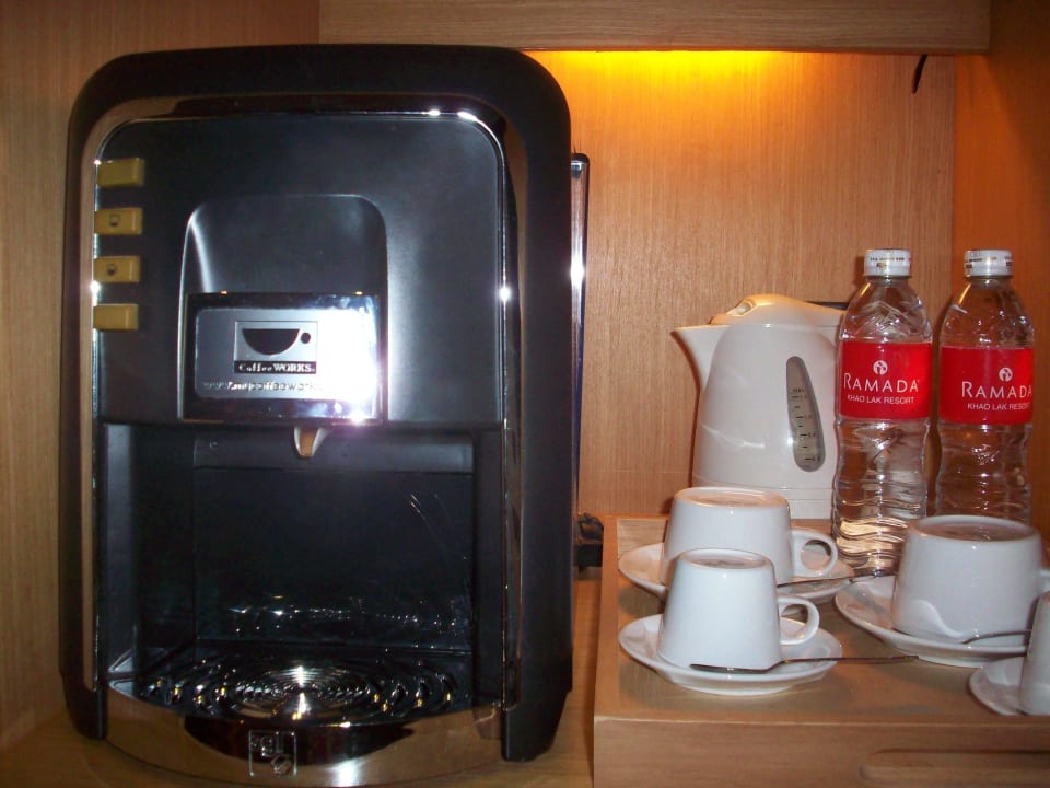 Kaffeemaschine, Wasserkocher Ramada Resort by Wyndham Khao Lak