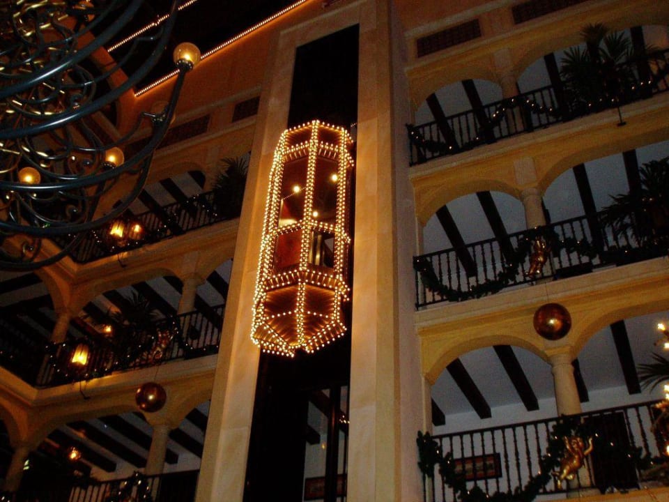 gläserner Lift Hotel El Andaluz Europa-Park