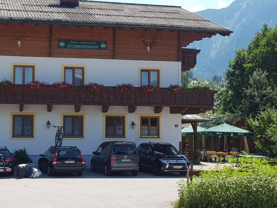 Außenansicht Hotel-Pension Ötzmooshof