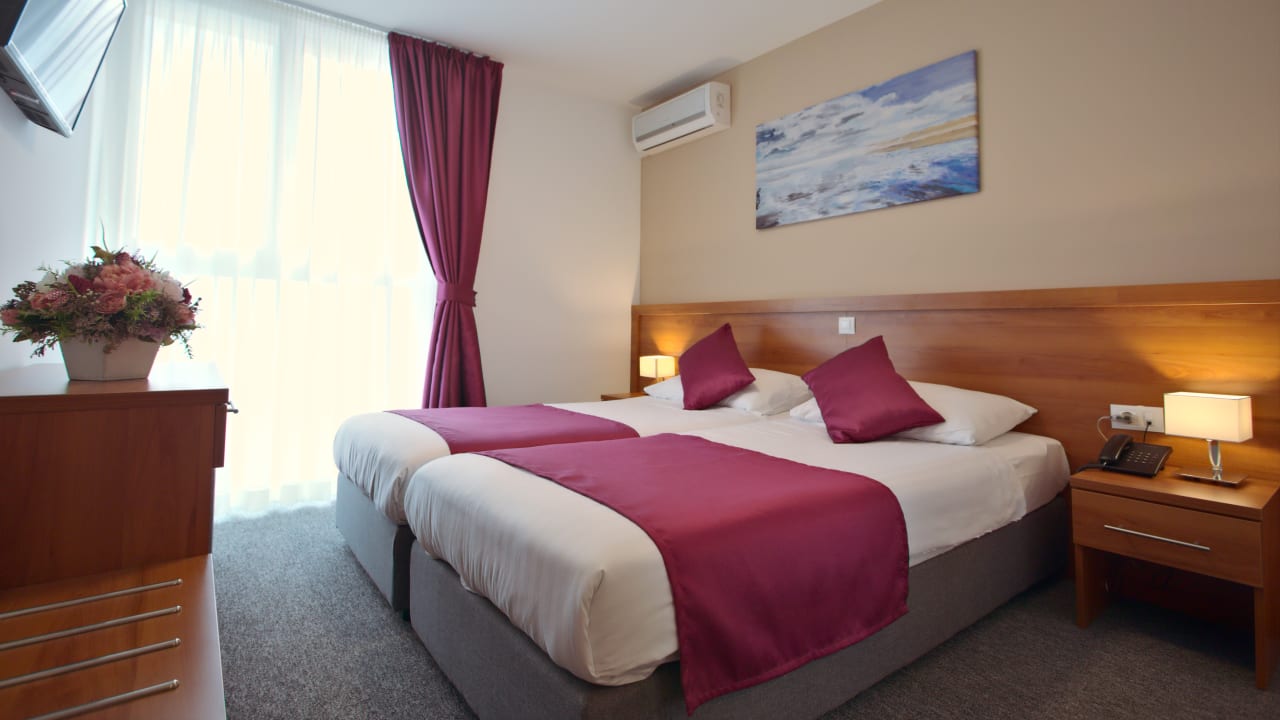 Zimmer Hotel Komodor