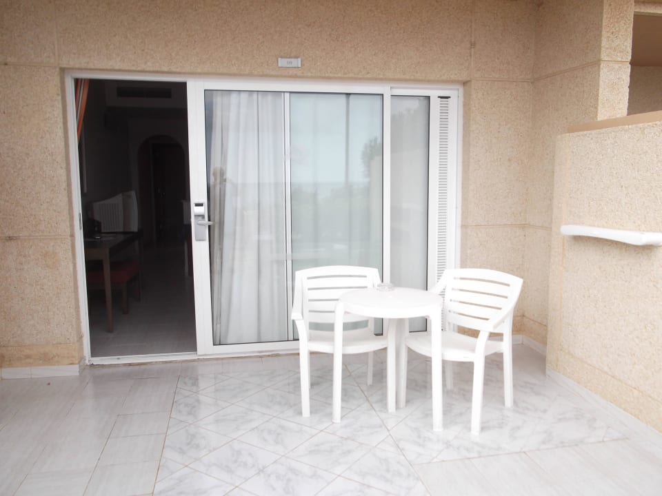 Eingang über die Terrasse SBH Hotel Taro Beach