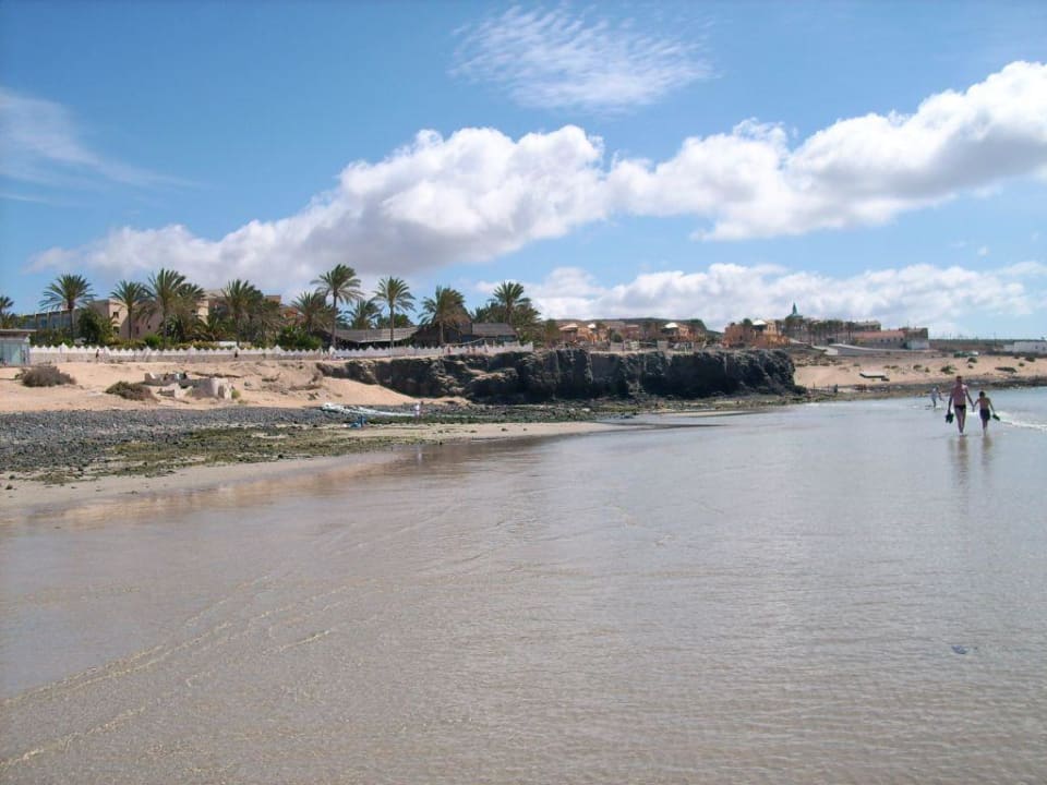 Blick vom Strand auf Hotelanlage  SBH Costa Calma Beach Resort
