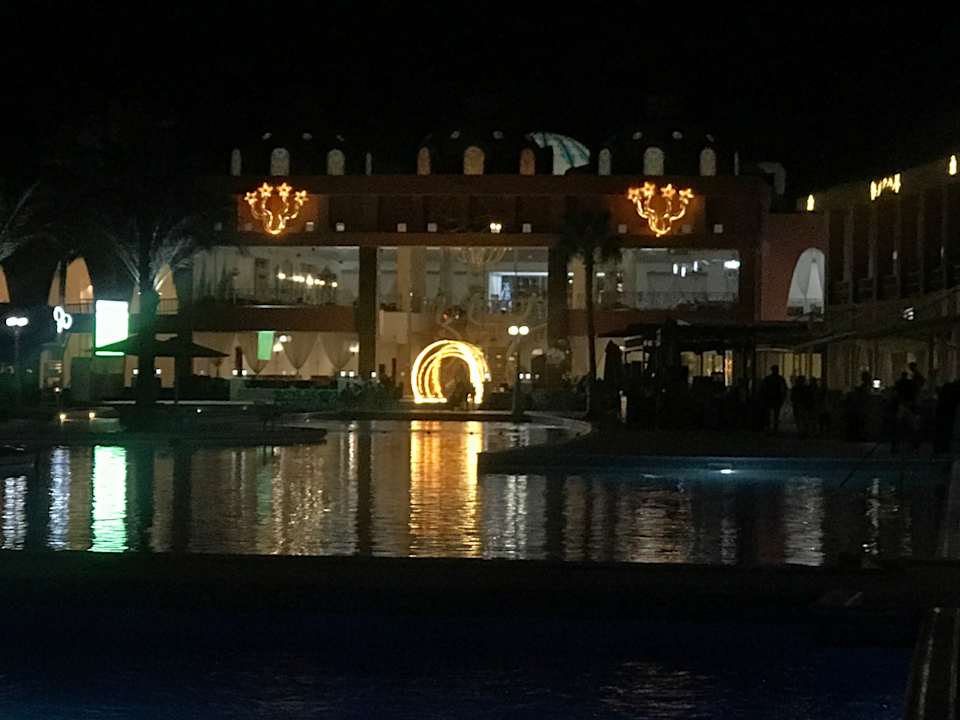 Außenansicht Titanic Beach Spa & Aqua Park