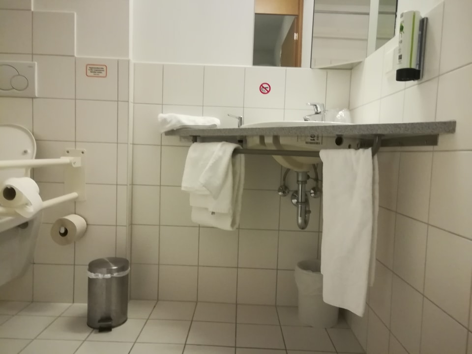 Zimmer Hotel Orange Wings Wiener Neustadt