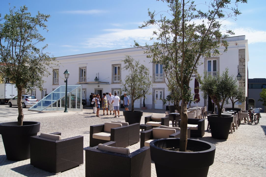 Główny plac twierdzy Pestana Cidadela Cascais - Pousada & Art District