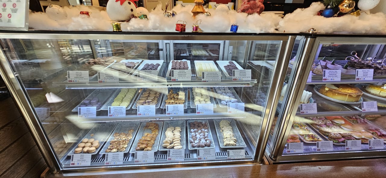 Gastro Acanthus Cennet Barut Collection