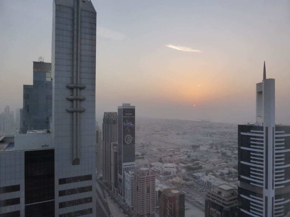 Ausblick aus dem 55 Stock Richtung Meer Rose Rayhaan by Rotana